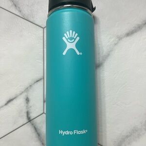 Hydro Flask Teal coffee tumbler 20oz